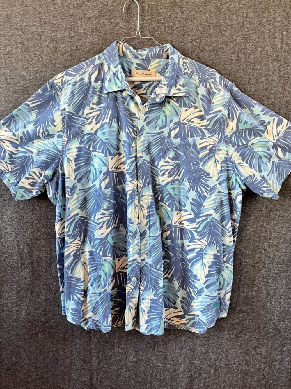 Tommy Bahama mens 2XL blue palms cotton short sleeve button camp cruise shirt